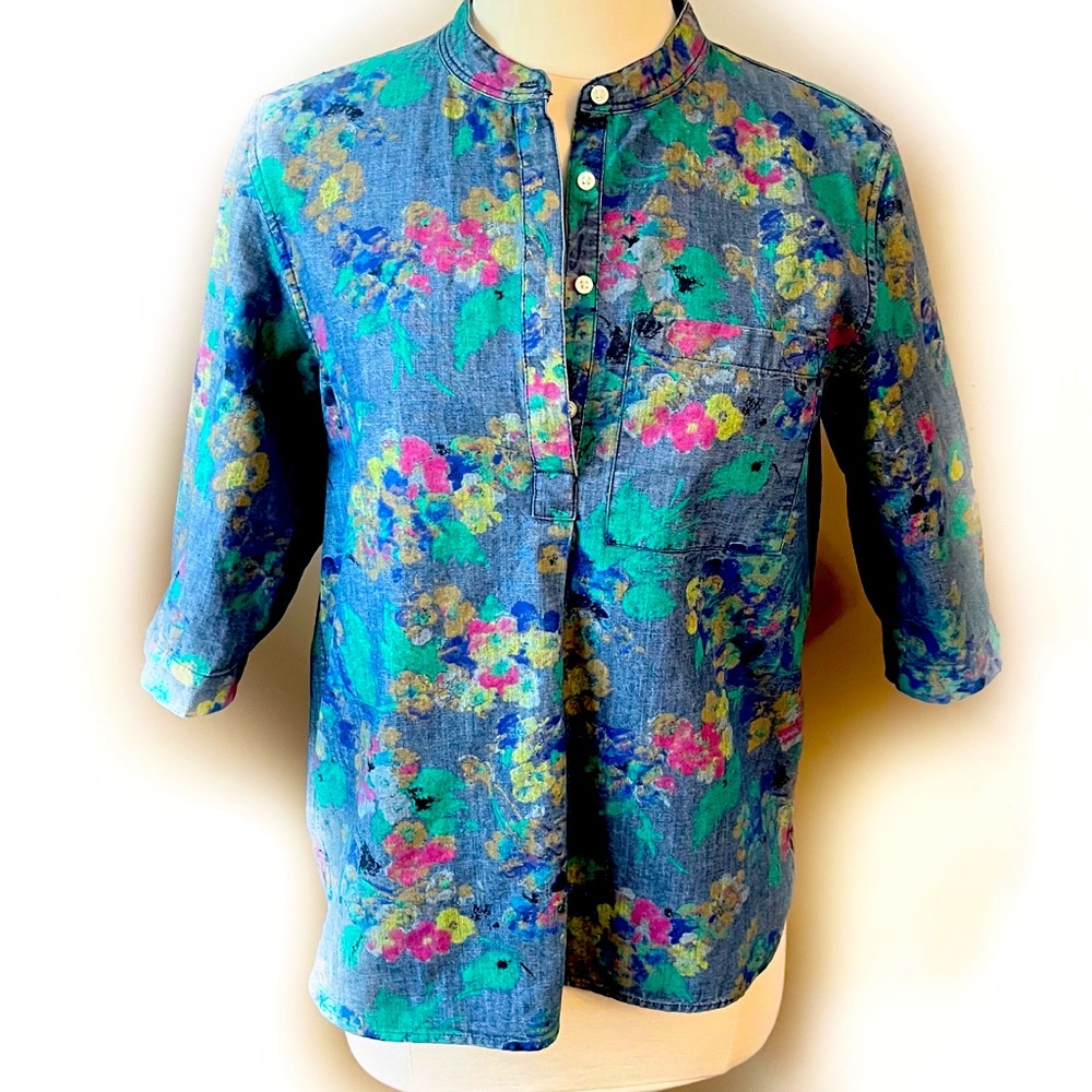 GAP denim shirt with printed flowers size small